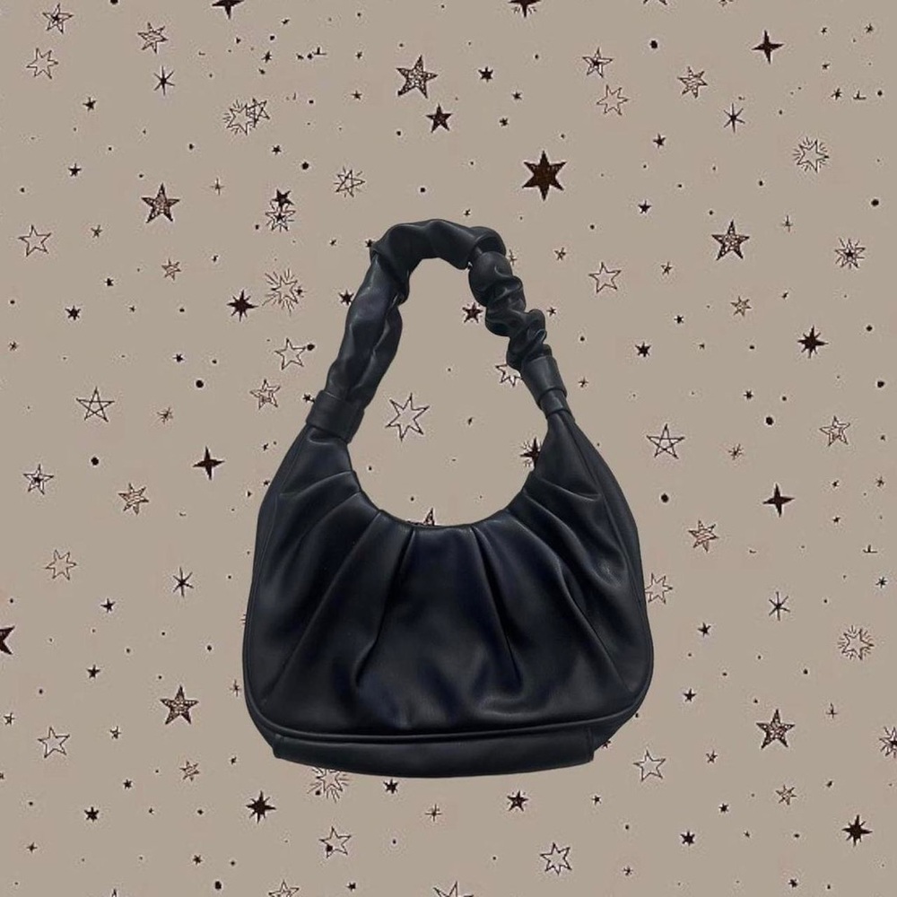 ☆ミ BLACK SHOULDER BAG